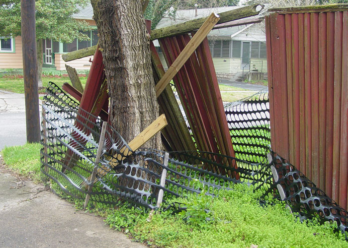 WB-Fence-Damage.jpg